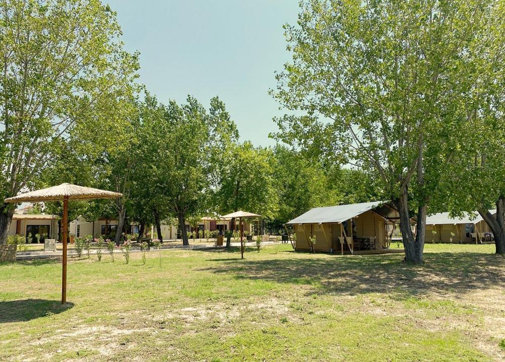 Mareleon Camping Офриніо Екстер'єр фото